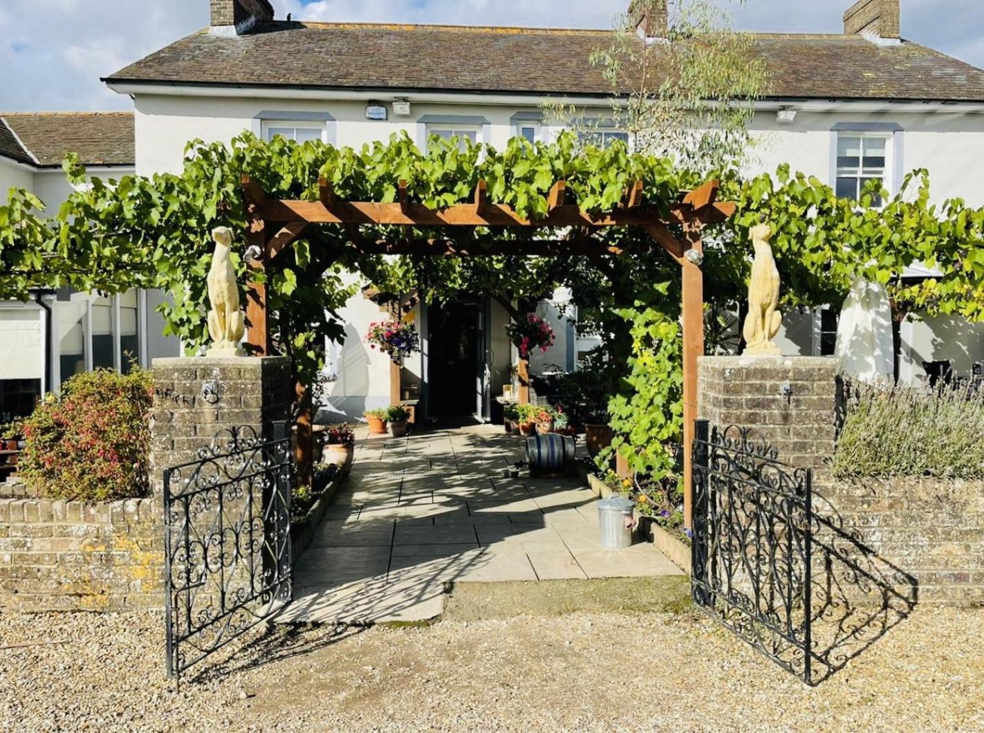 The Greyhound Inn Sydling St Nicholas Экстерьер фото